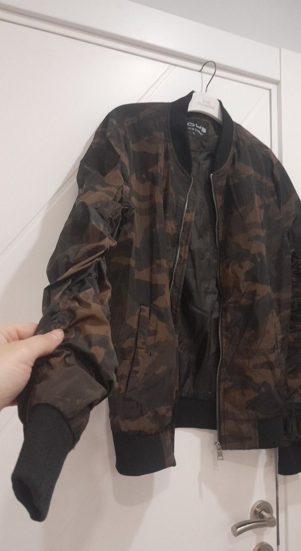 kadın Kamuflaj Desenli Rahat Kesim Ceket - Görsel 2