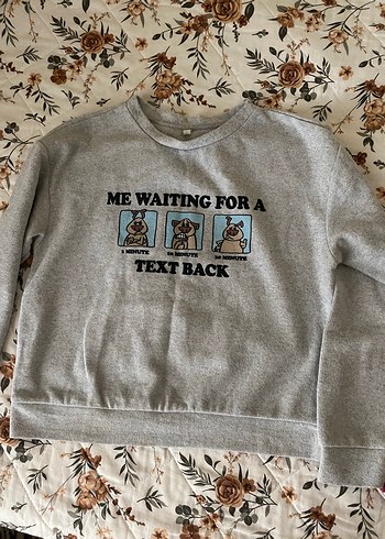 Gri Uzun Kollu Baskılı Sweatshirt