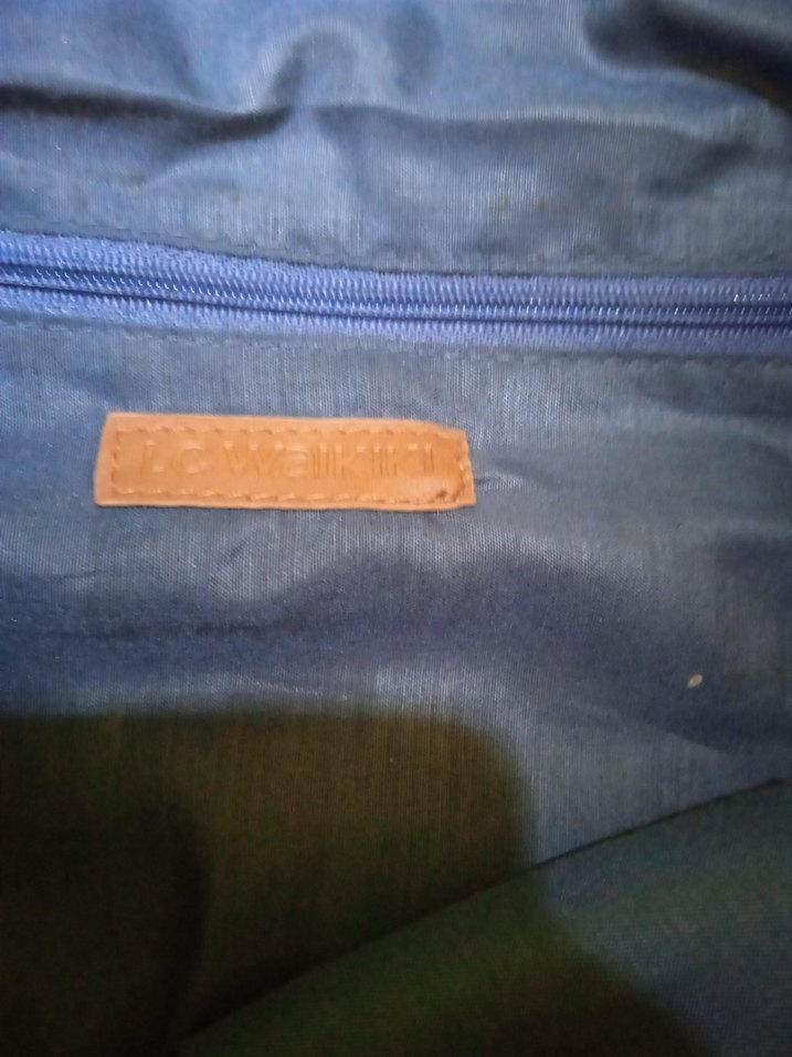 LC Waikiki markası kadın çantası - Görsel 4