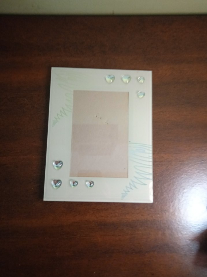 Beyaz ve Gri Dekoratif Fotoğraf Çerçeveleri - Görsel 2