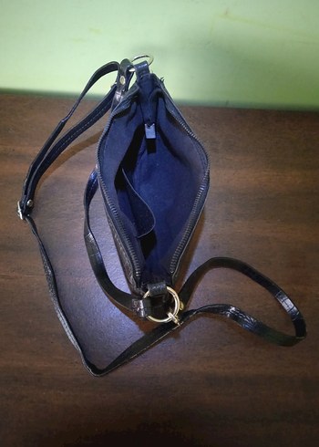 Siyah Yılan Derisi Desenli Deri Kadın Çanta - Görsel 3