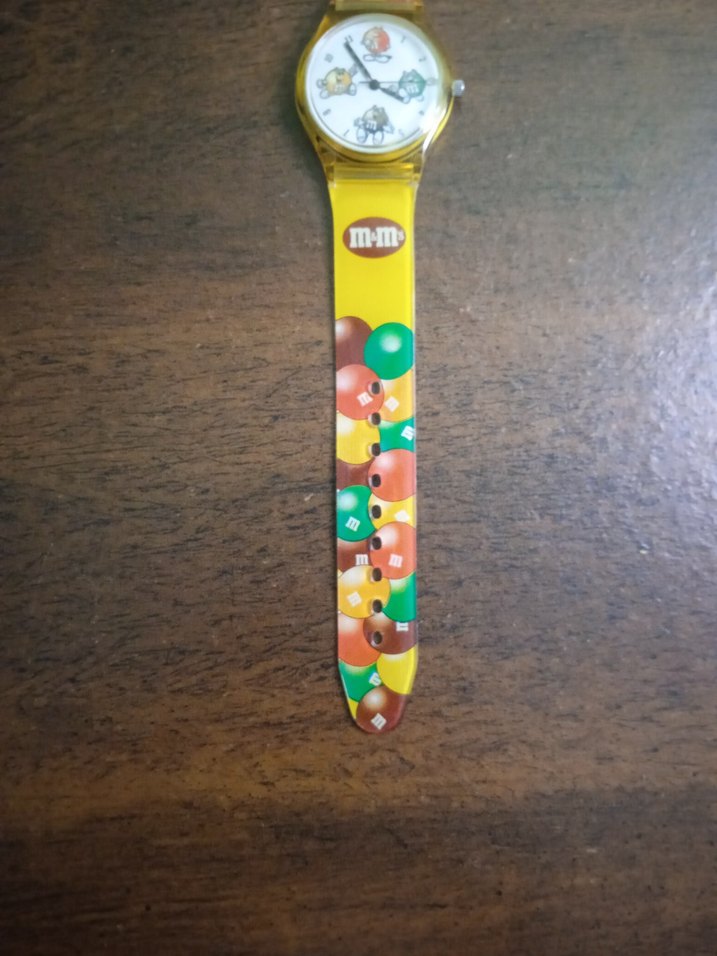 M&m's figürlü kol saati - Görsel 3