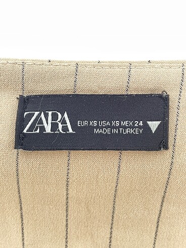 xs Beden çeşitli Renk Zara Mini Şort %70 İndirimli.