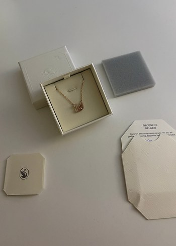 swarovski Orijinal Swarovski Pembe Kugu Kolye