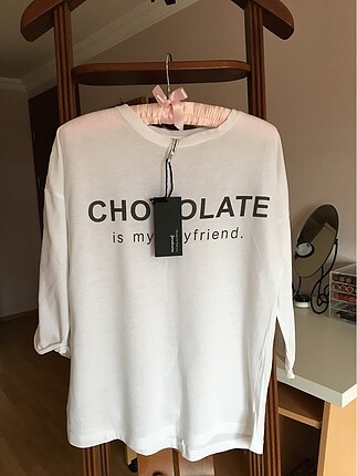 Stradivarius | Chocolate is my Boyfriend T-Shirt
