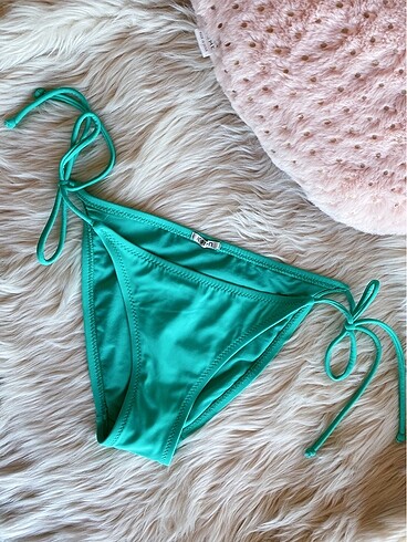 Koton | Turkuaz Su Yeşili İpkini Bikini Altı ? ipli
