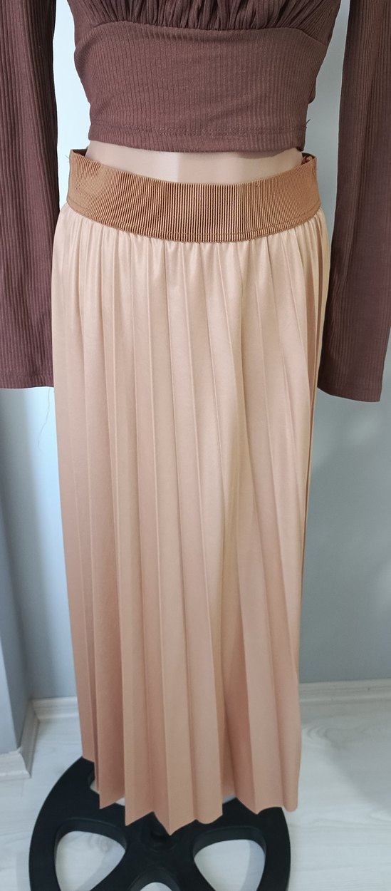 Bej Pileli Kadın Uzun Etek - Görsel 3