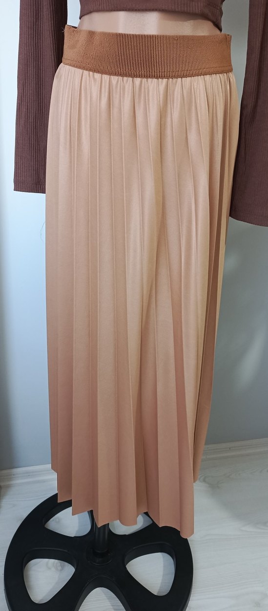 Bej Pileli Kadın Uzun Etek - Görsel 2