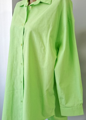 Uzun Kollu Yeşil Kadın Gömlek - Görsel 2