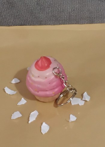 Pembe Cupcake Squishy Anahtarlık.