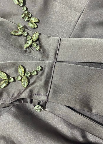 Uzun Kollu Nakışlı Mor Abiye Elbise - Görsel 3