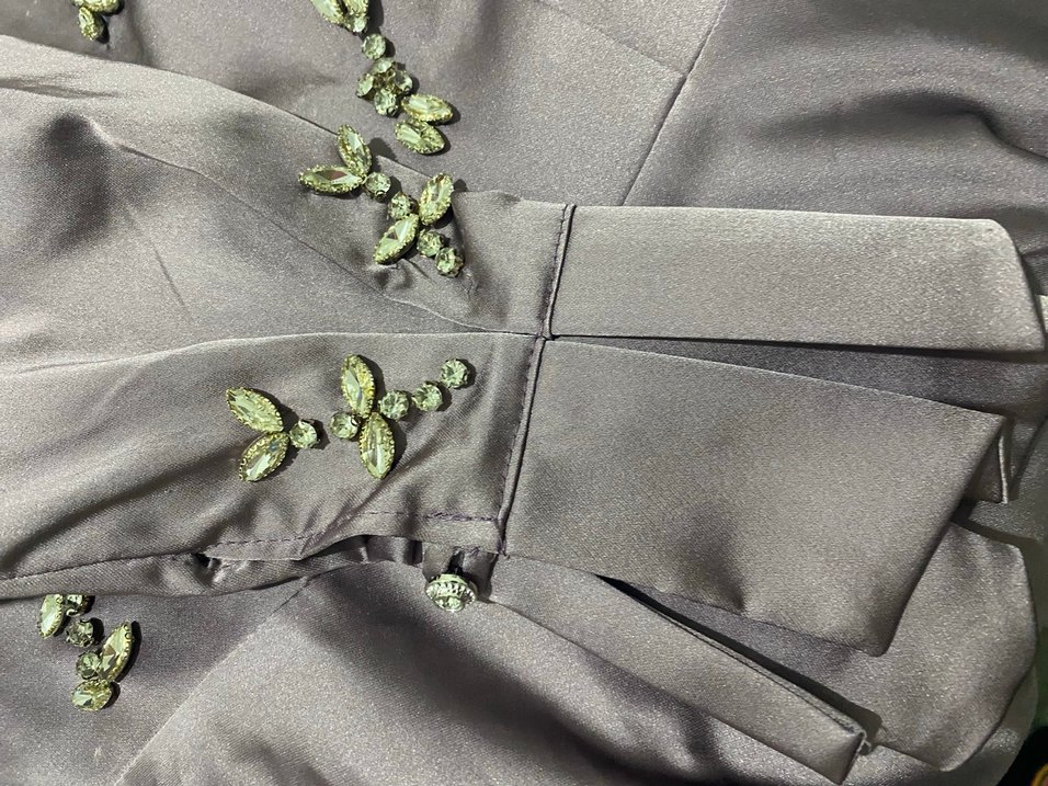 Uzun Kollu Nakışlı Mor Abiye Elbise - Görsel 3