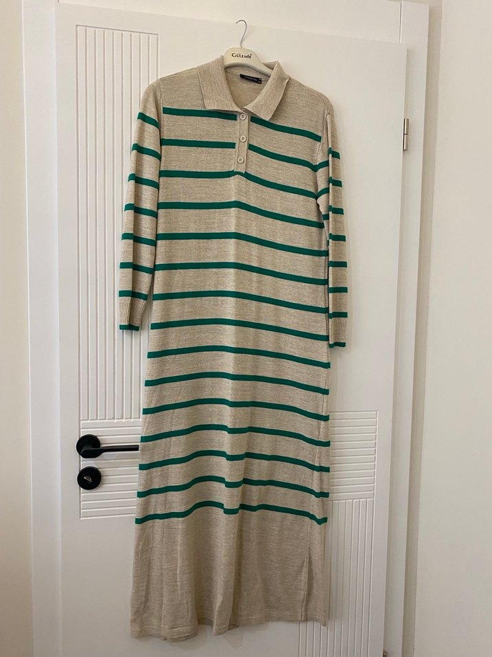 Çizgili Beyaz Uzun Triko Elbise - Görsel 2