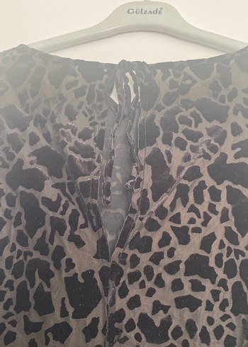 Siyah Kadife Bağcıklı Uzun Kollu Bluz - Görsel 5