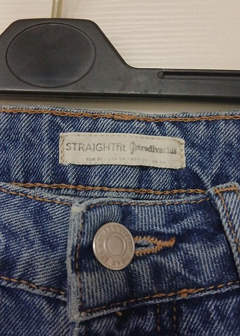 36 Beden Kadın Mavi Denim Yırtık Paça Jean