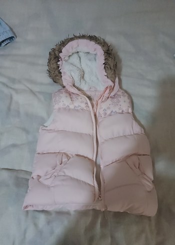 Kız Çocuk Pembe Kapüşonlu Kürklü Yelek - Görsel 5