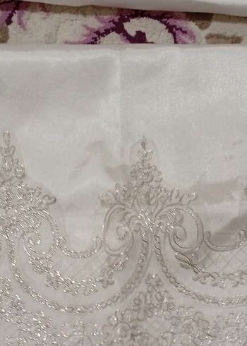 İşlemeli Parlak Beyaz Nevresim Takımı - Görsel 3