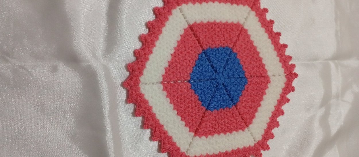 Çok Renkli Nakışlı Örgü Çocuk Battaniyesi - Görsel 3