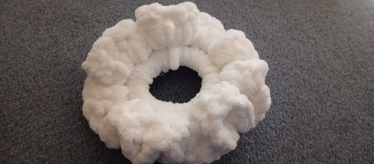 Beyaz Yün Kabartmalı Kadın Saç Tokası - Görsel 3