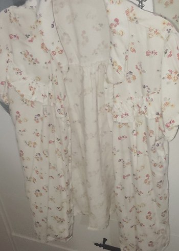 Beyaz Çiçek Desenli Midi Emzirme Sabahlığı - Görsel 3