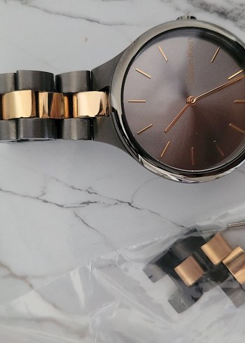 Calvin Klein Calvin Klein Kadın Gri Altın Minimalist Saat