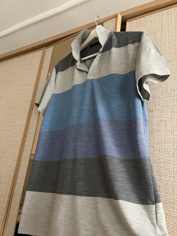 Gri Çizgili Polo Yaka Tişört - Görsel 4