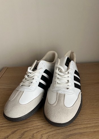 Diğer Adidas Samba Beyaz Siyah Spor Ayakkabi