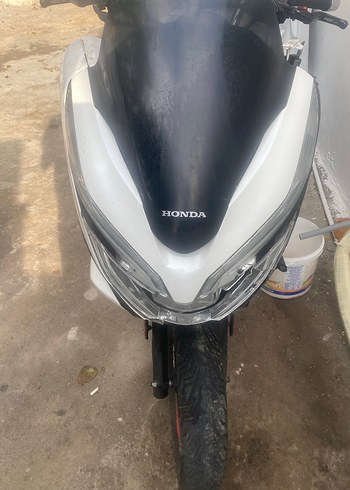 Beyaz Honda Baskılı Kask pcx