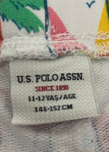 U.S Polo Assn. Renkli Baskılı Şort FİYAT SORUN