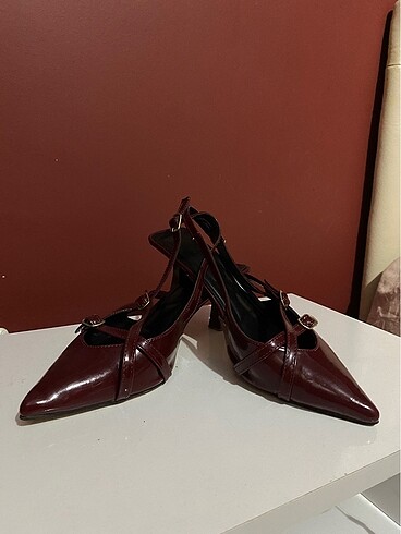 Diğer stiletto ayakkabı