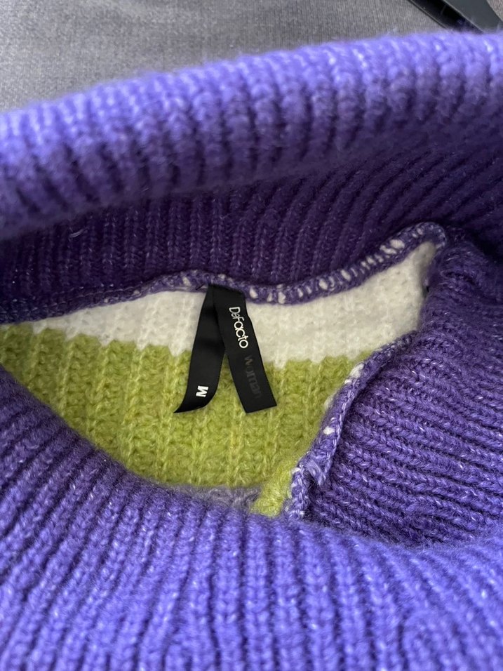 Mor Çizgili Balıkçı Yaka Örgü Kadın Kazak - Görsel 3