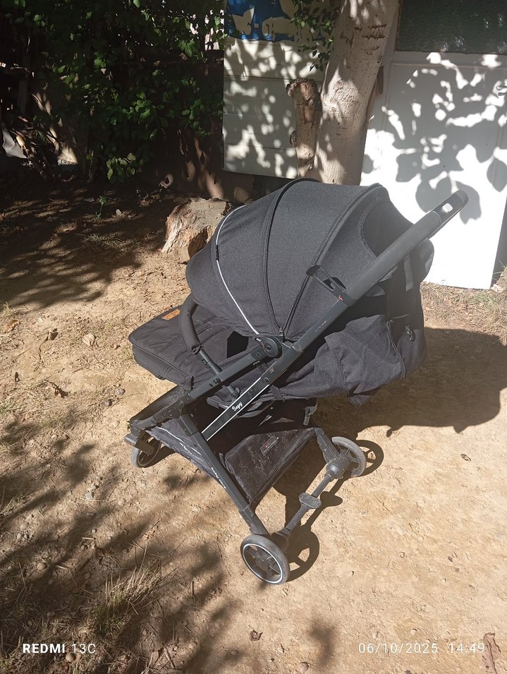 Siyah Bebek Arabası Katlanabilir Model - Görsel 2