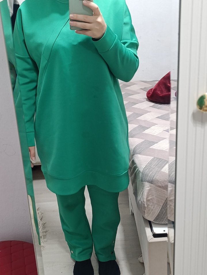 Kadın Yeşil Normal Boy Rahat Eşofman Takımı - Görsel 2