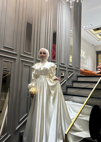 Uzun Beyaz Sade Tesettür söz nikah abiye