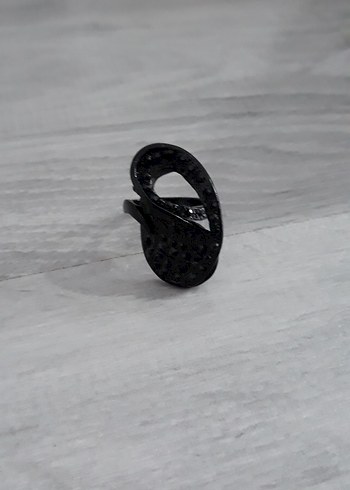  Beden Pul İşlemeli Siyah Yılan Desenli Gotik Yüzük