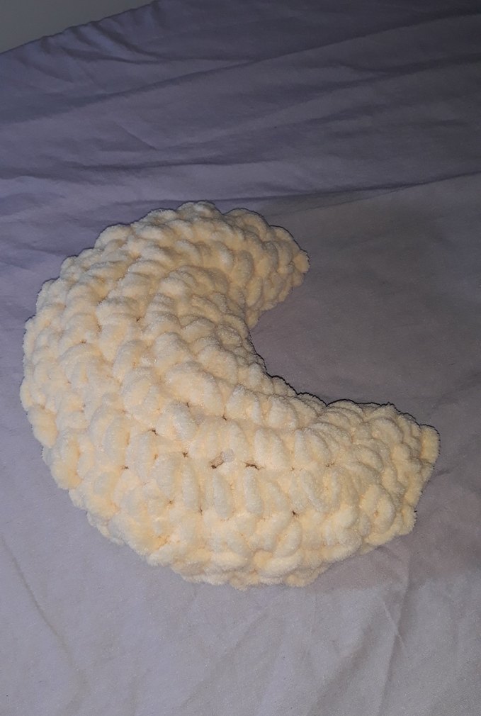 Ay Şeklinde yastık - Görsel 2