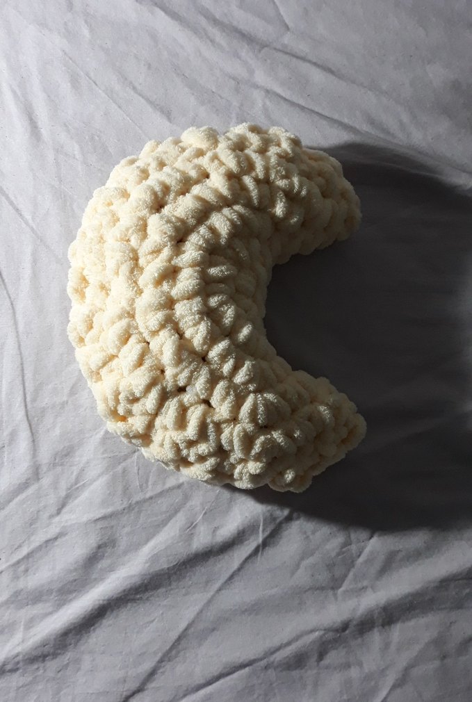 Ay Şeklinde yastık - Görsel 3