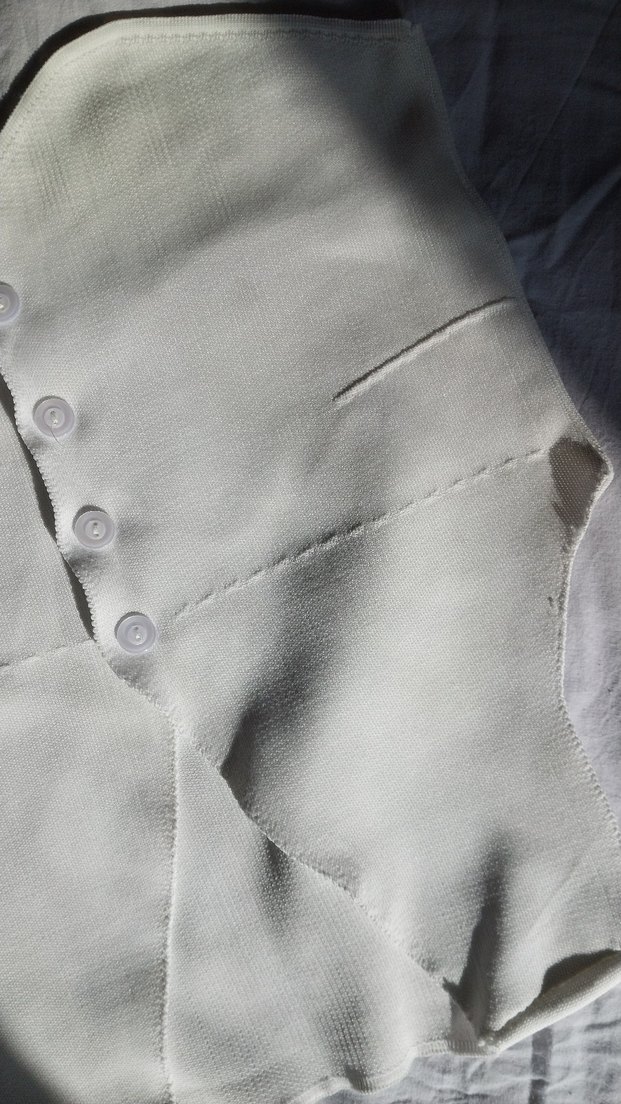 Düğmeli Beyaz Yelek - Görsel 3