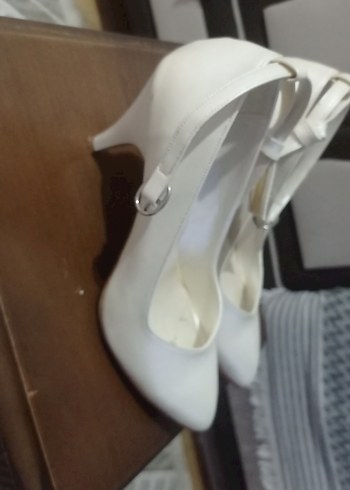 Diğer Beyaz Stiletto Topuklu Kadın Abiye Ayakkabı
