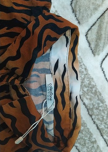 s Beden Kahverengi Zebra Desenli Kadın Bluz