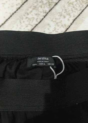 Bershka Uzun Pilili Siyah Kadın Etek