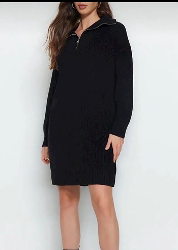 Siyah Yarım Fermuarlı Yün Triko Elbise - Görsel 2