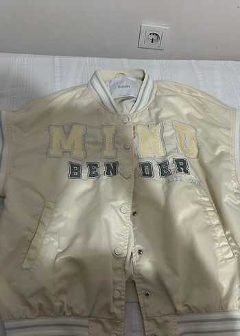 Bershka Beyaz Kadın Bomber Ceket