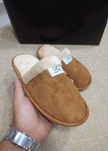 Erkek ve kadınlar içi Bej Kürklü Sıcak Terlik