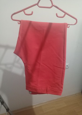 Kırmızı Kadın Kumaş Pantolon