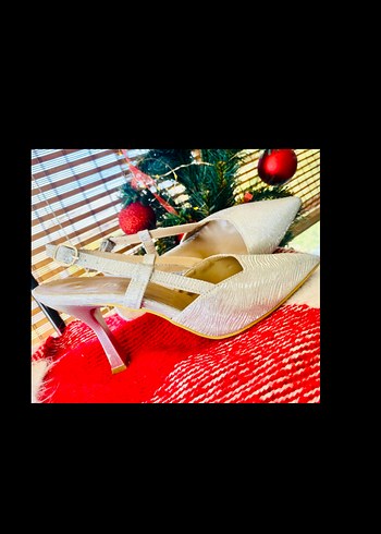 Gümüş parlak simli stiletto topuklu ayakkabı