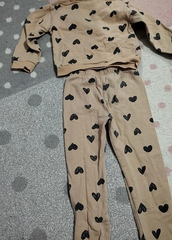 Kızlar için kalpli pej renk Eşofman Takımı - Görsel 6