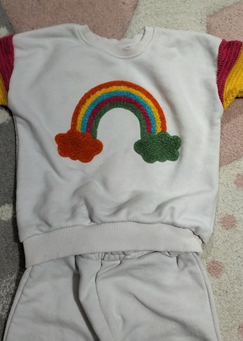 Kız Çocuk Gökkuşağı Nakışlı Gri Eşofman Takımı - Görsel 5