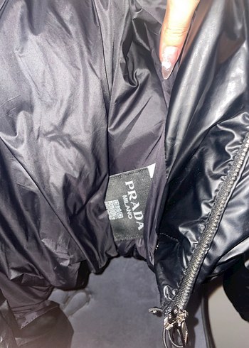 Prada Siyah Deri Fermuarlı ayarlanabilirli mont - Görsel 4