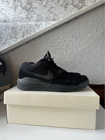 NİKE JORDAN